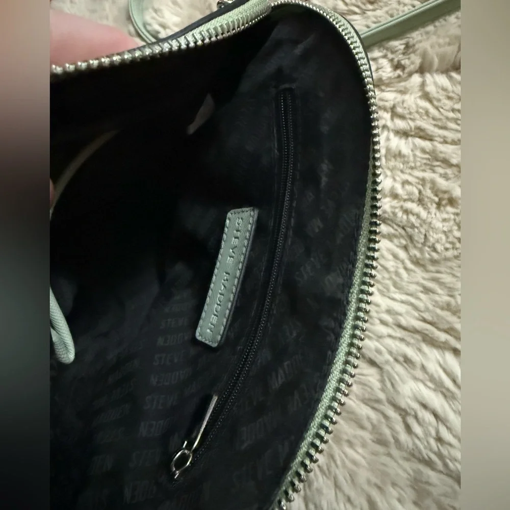 LIKE NEW Steve Madden Crossbody Purse